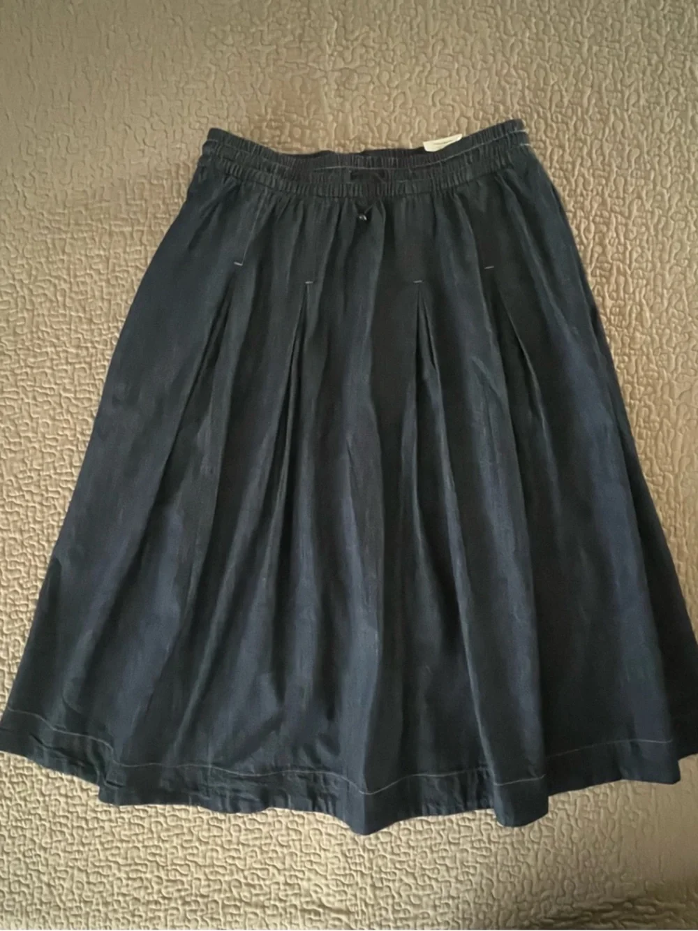 FREE ASSEMBLY Classic Dark Blue Denim Pleated Skirt - Picture 2 of 12